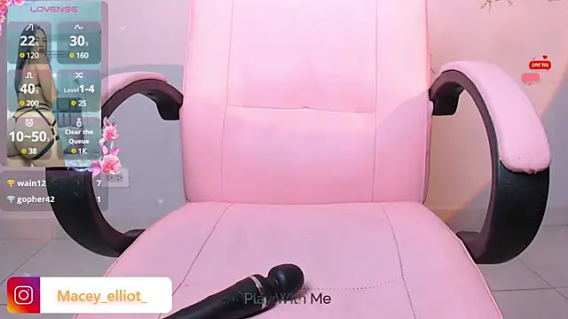 macey elliot  online show from 03.11.25