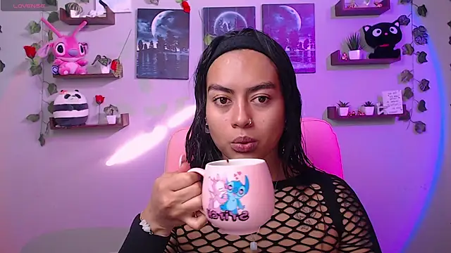 macey elliot  online show from 03.11.25