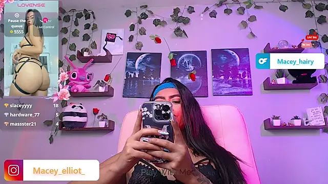 macey elliot  online show from 03.12.25