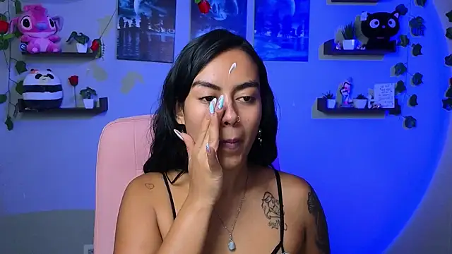 macey elliot  online show from 03.20.25