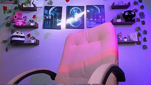 macey elliot  online show from 03.22.25