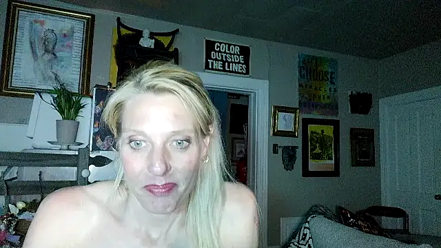 Glamazonx online show from 04.29.26