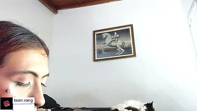 Snapshot of Trix_fiore_oficial chatting on 11.22.25 Trix fiore oficial online show from 11.22.25