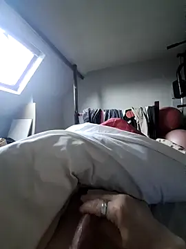 Snapshot of olivier59930 chatting on 03.02.25 olivier59930 online show from 03.02.25