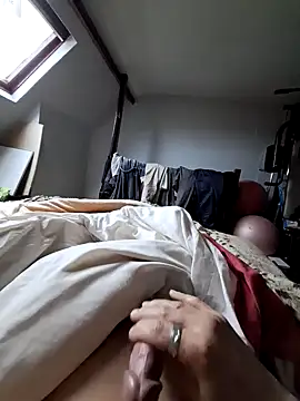 Snapshot of olivier59930 chatting on 03.23.25 olivier59930 online show from 03.23.25