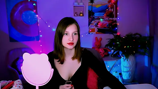 EllaHorton online show from 04.28.26