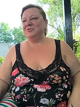 Snapshot of jusichka chatting on 06.30.26 jusichka online show from 06.30.26