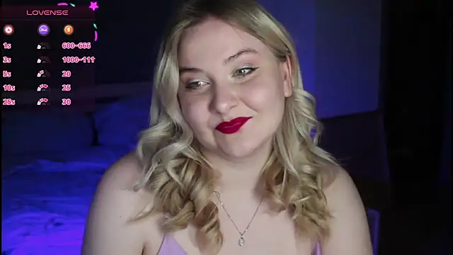 Snapshot of sensual_girrrl chatting on 05.24.26 sensual girrrl online show from 05.24.26