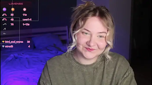 Snapshot of sensual_girrrl chatting on 05.26.26 sensual girrrl online show from 05.26.26