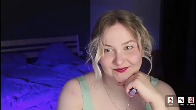 Snapshot of sensual_girrrl chatting on 06.11.26 sensual girrrl online show from 06.11.26