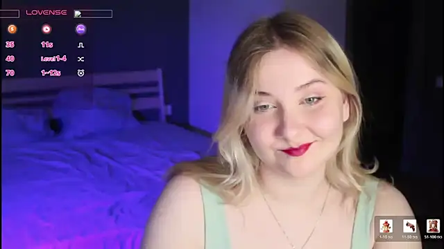 Snapshot of sensual_girrrl chatting on 06.22.26 sensual girrrl online show from 06.22.26
