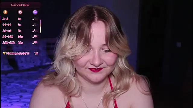 Snapshot of sensual_girrrl chatting on 07.22.26 sensual girrrl online show from 07.22.26