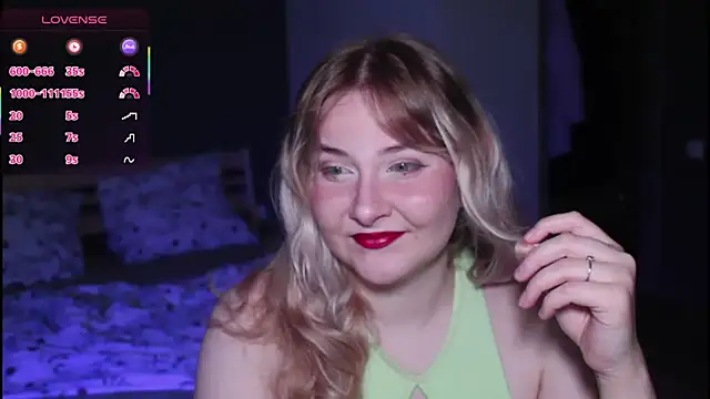 Snapshot of sensual_girrrl chatting on 07.29.26 sensual girrrl online show from 07.29.26
