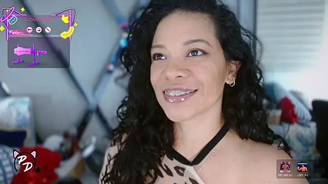 Snapshot of paula_daniela1 chatting on 04.16.26 paula daniela1 online show from 04.16.26