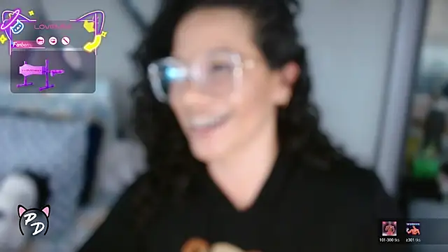 Snapshot of paula_daniela1 chatting on 04.20.26 paula daniela1 online show from 04.20.26