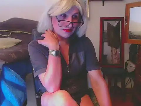 LorenJade online show from 04.20.26