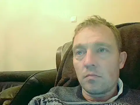 Snapshot of bertolini chatting on 12.11.24 bertolini online show from 12.11.24