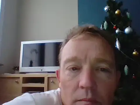 Snapshot of bertolini chatting on 12.15.24 bertolini online show from 12.15.24