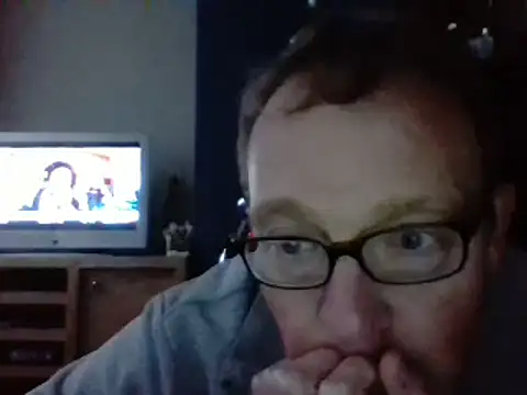 Snapshot of bertolini chatting on 12.29.24 bertolini online show from 12.29.24