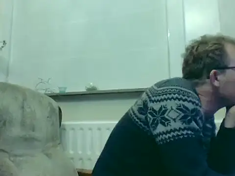 Snapshot of bertolini chatting on 01.04.25 bertolini online show from 01.04.25