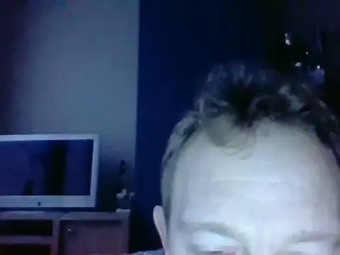 Snapshot of bertolini chatting on 01.15.25 bertolini online show from 01.15.25