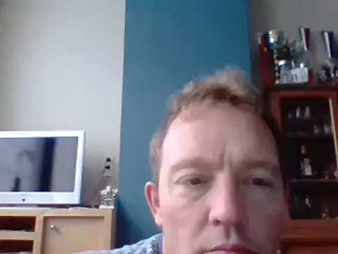 Snapshot of bertolini chatting on 01.16.25 bertolini online show from 01.16.25