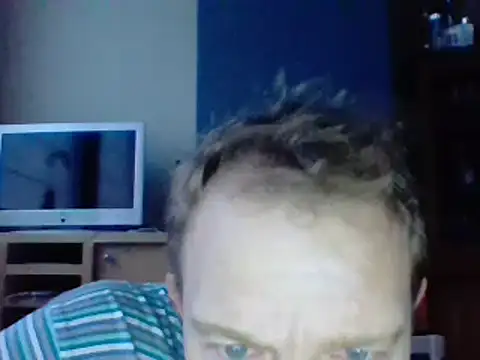 Snapshot of bertolini chatting on 01.18.25 bertolini online show from 01.18.25