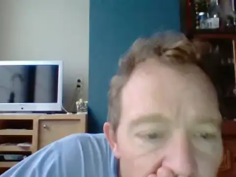 Snapshot of bertolini chatting on 01.25.25 bertolini online show from 01.25.25