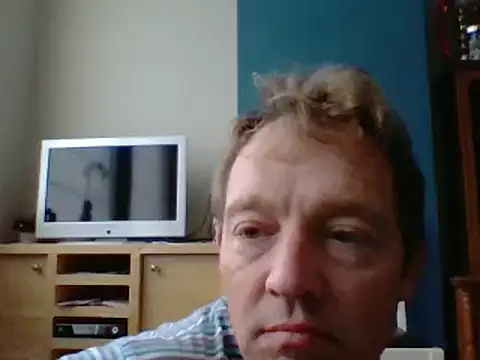 Snapshot of bertolini chatting on 02.10.25 bertolini online show from 02.10.25