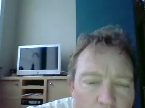 Snapshot of bertolini chatting on 02.25.25 bertolini online show from 02.25.25