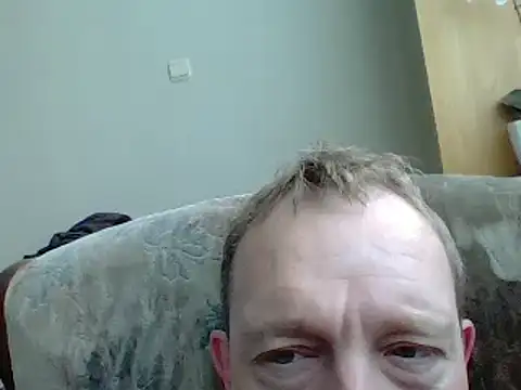 Snapshot of bertolini chatting on 03.01.25 bertolini online show from 03.01.25