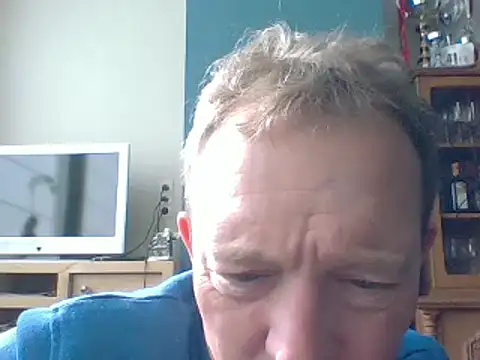 Snapshot of bertolini chatting on 03.02.25 bertolini online show from 03.02.25