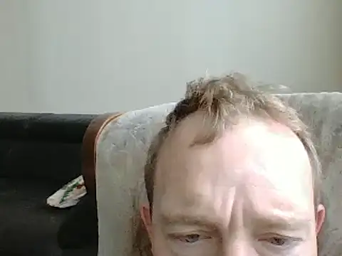 Snapshot of bertolini chatting on 03.12.25 bertolini online show from 03.12.25