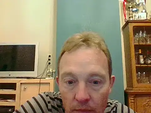 Snapshot of bertolini chatting on 03.16.25 bertolini online show from 03.16.25