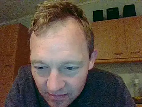 Snapshot of bertolini chatting on 03.21.25 bertolini online show from 03.21.25