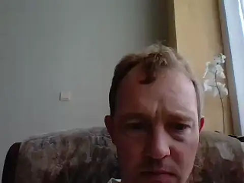 Snapshot of bertolini chatting on 03.23.25 bertolini online show from 03.23.25