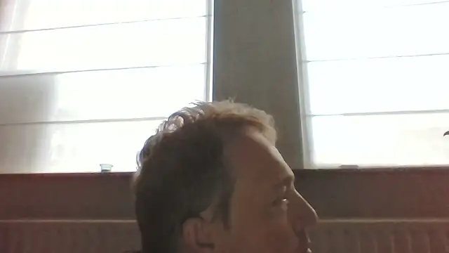 Snapshot of bertolini chatting on 10.03.25 bertolini online show from 10.03.25