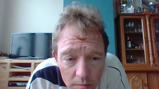 Snapshot of bertolini chatting on 11.09.25 bertolini online show from 11.09.25