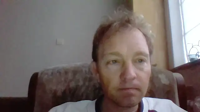 Snapshot of bertolini chatting on 11.29.25 bertolini online show from 11.29.25