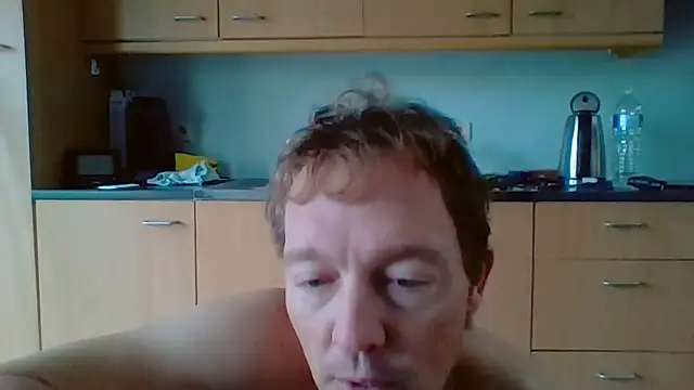 Snapshot of bertolini chatting on 12.16.25 bertolini online show from 12.16.25