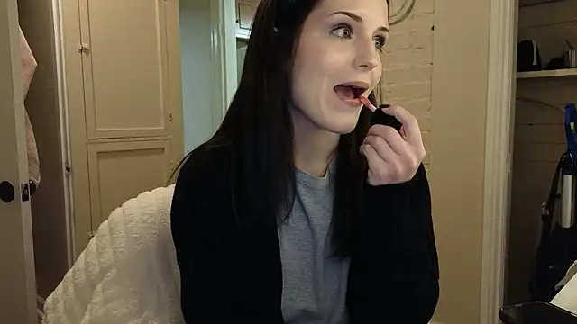 Snapshot of sexylilly69 chatting on 01.17.26 sexylilly69 online show from 01.17.26