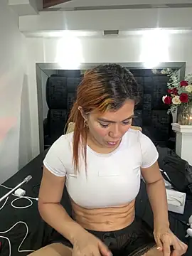 Snapshot of Arianna_Jones1 chatting on 05.19.26 Arianna Jones1 online show from 05.19.26