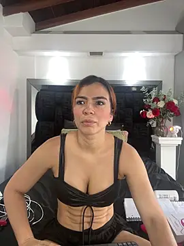 Snapshot of Arianna_Jones1 chatting on 05.21.26 Arianna Jones1 online show from 05.21.26