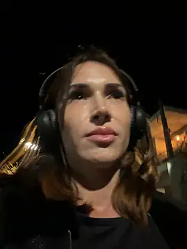 Irresistible24 online show from 07.12.26