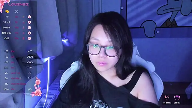 Snapshot of maydaykimmy chatting on 01.06.25 maydaykimmy online show from 01.06.25