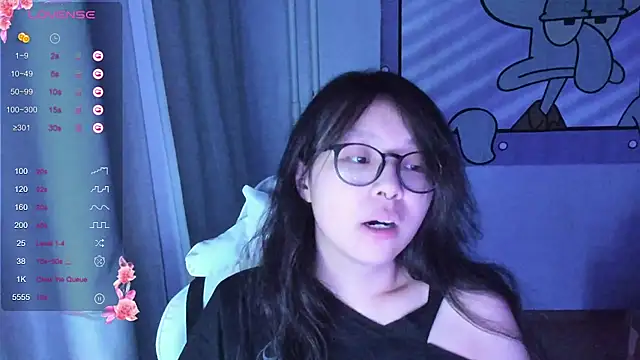 Snapshot of maydaykimmy chatting on 01.12.25 maydaykimmy online show from 01.12.25