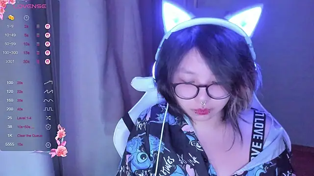 Snapshot of maydaykimmy chatting on 01.09.26 maydaykimmy online show from 01.09.26