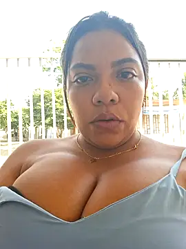 Snapshot of CanelitaPasion chatting on 01.30.25 CanelitaPasion online show from 01.30.25