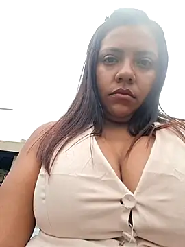 Snapshot of CanelitaPasion chatting on 11.29.25 CanelitaPasion online show from 11.29.25