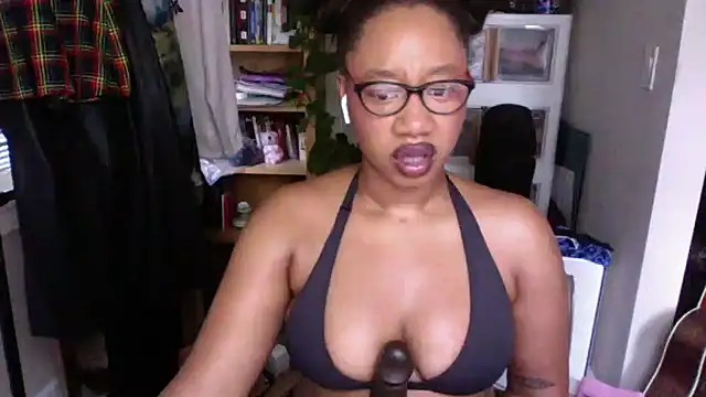 Snapshot of goddessdaisysky chatting on 09.22.25 goddessdaisysky online show from 09.22.25